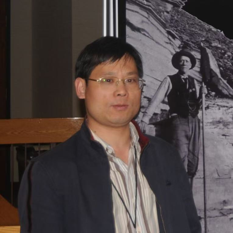 中国玩球官方网创新论坛第一千八百二十六讲：小壳化石：多门类后生动物的源头