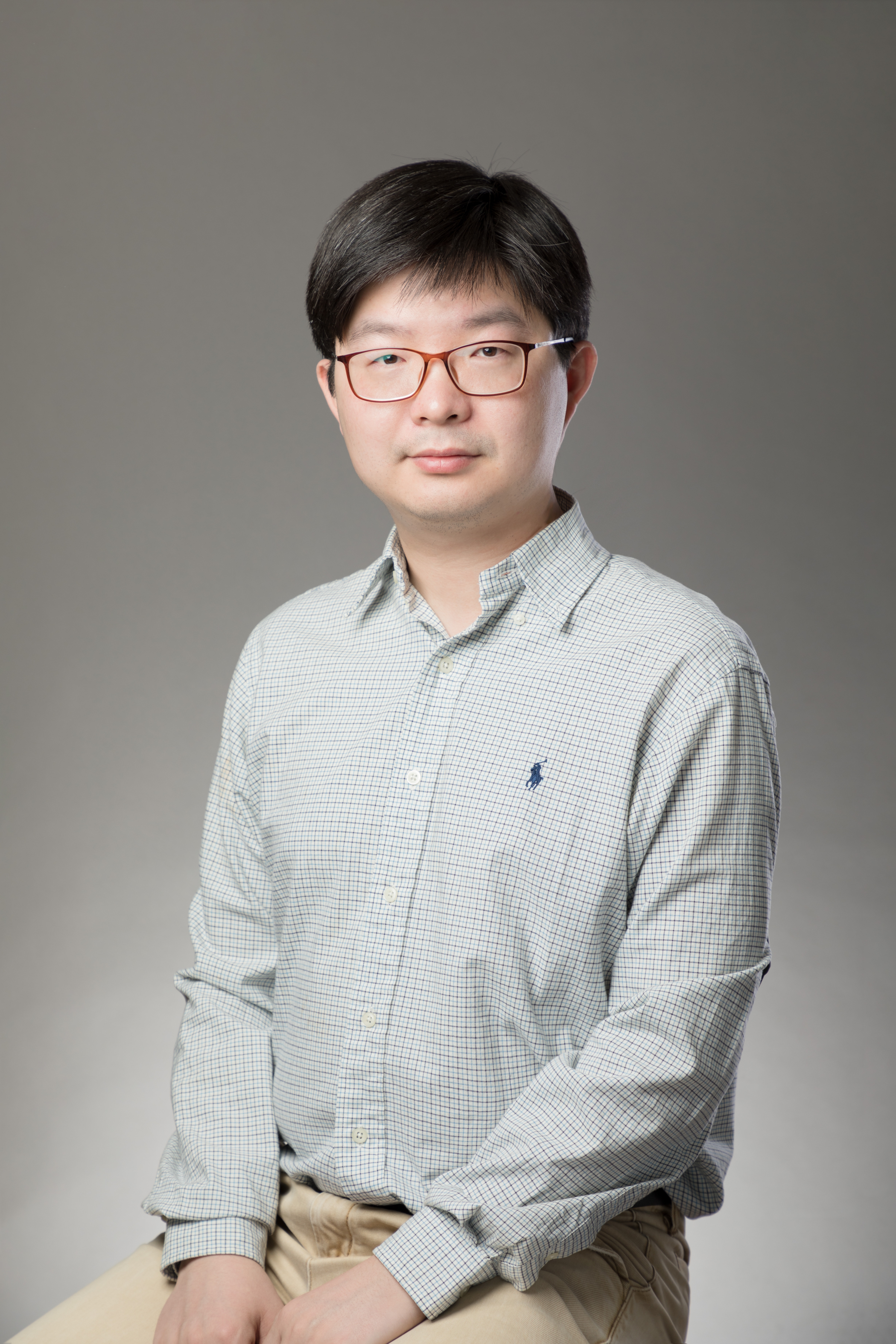 中国玩球官方网创新论坛第一千六百五十三讲：On the Painleve II hierarchy and  their applications